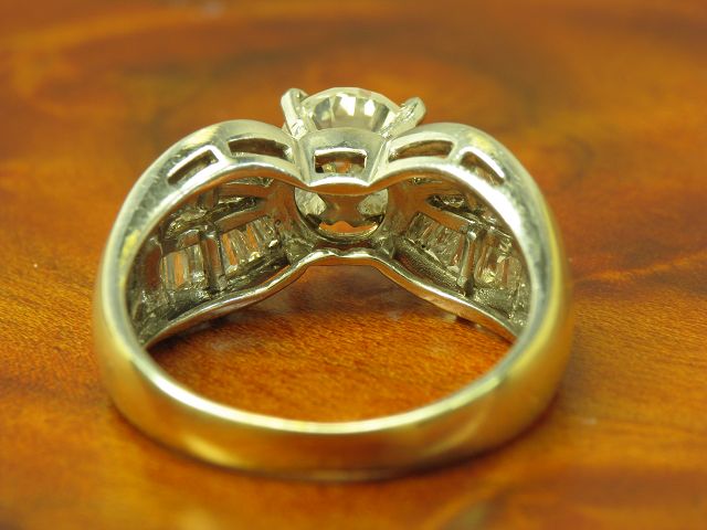 18kt 750 bicolor Gold Ring mit 1,00ct Brillant & 0,72ct Diamant Besatz / RG 52,5