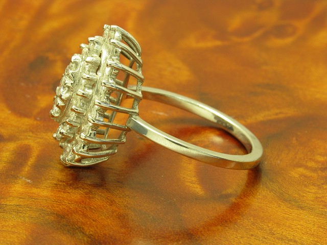 18kt 750 Weißgold Ring mit 1,68ct Brillant Besatz / Diamant / 5,3g / RG 57