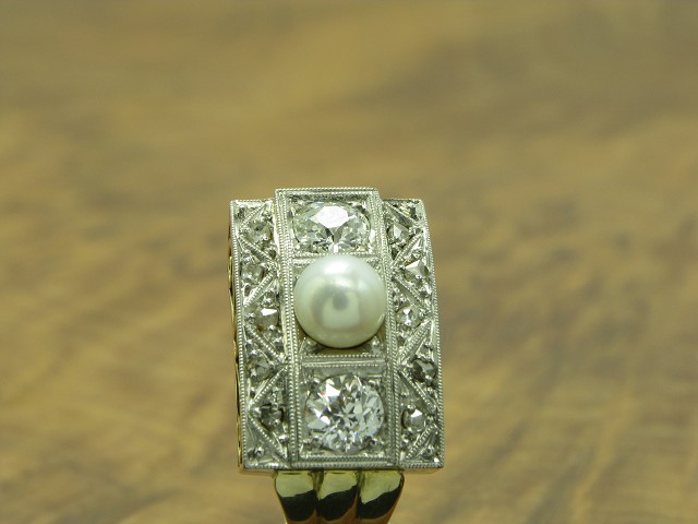 14kt 585 bicolor Gold Art-Decó Ring mit 0,90ct Brillant, 0,10ct Diamant & Perle