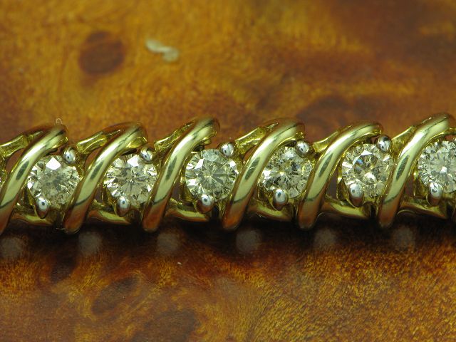 14kt 585 Gelbgold Tennis Armband mit 2,94ct Brillant Besatz / Diamant / 18,0cm