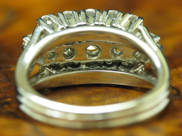 14kt 585 Weißgold Ring mit 1,24ct Brillant Besatz / Diamant / 7,4g / RG 54