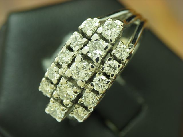 14kt 585 Weißgold Ring mit 1,24ct Brillant Besatz / Diamant / 7,4g / RG 54