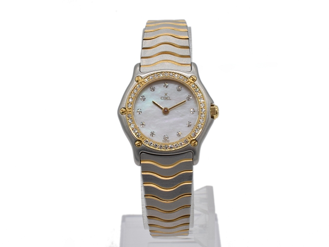 Ebel Classic Wave Quarz Stahl Gold Damenuhr / Perlmutt Zifferblatt / 24mm Ebel Classic Wave Quarz Stahl Gold Damenuhr / Perlmutt Zifferblatt / 24mm